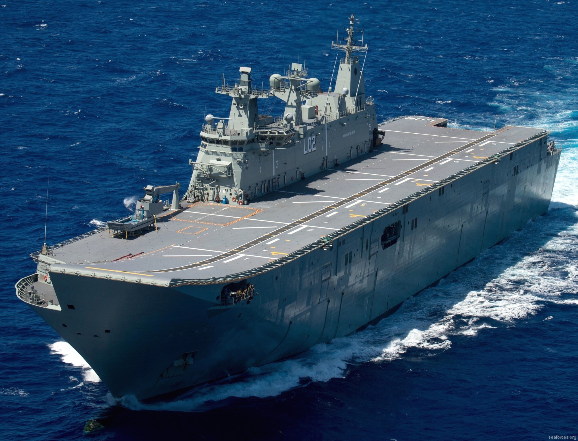 hmas canberra l-02 class amphibious landing ship helicopter dock royal australian navy