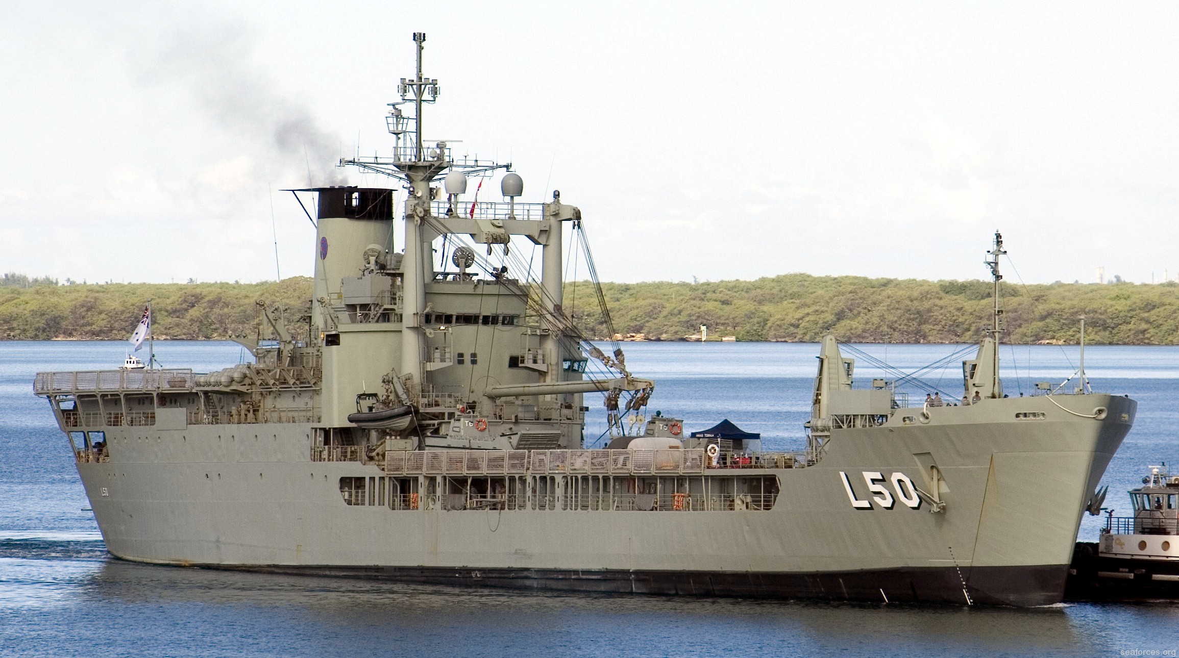 hmas tobruk l-50 landing ship heavy lsh royal australian navy round table class