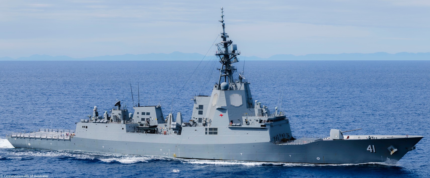 hmas brisbane ddgh-41 hobart class guided missile destroyer royal australian navy 06