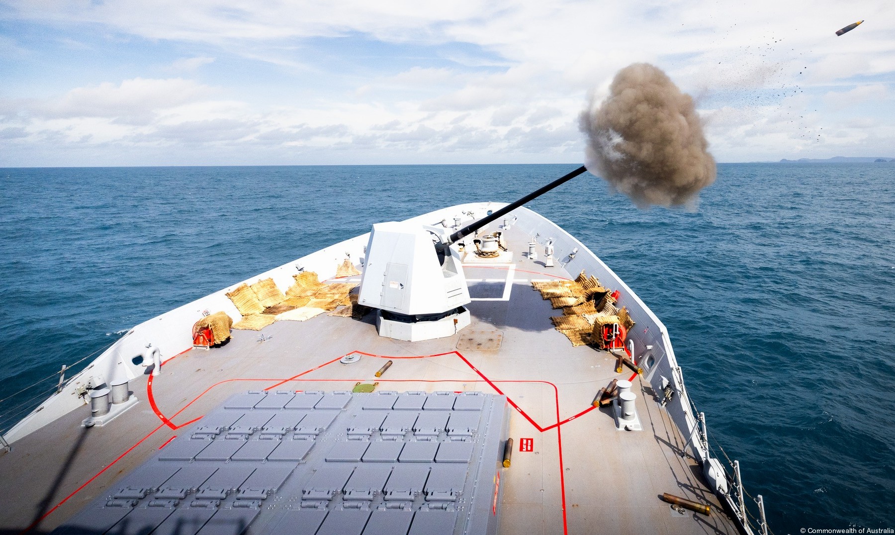 hmas sydney ddgh-42 hobart class guided missile destroyer royal australian navy mk.45 mod.4 gun fire 14