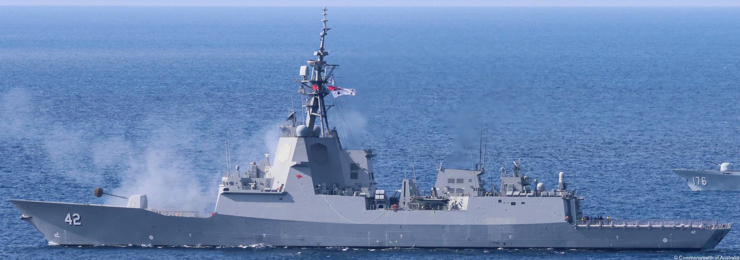 hmas sydney ddgh-42 hobart class guided missile destroyer royal australian navy 24