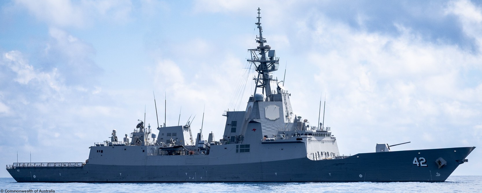 hmas sydney ddgh-42 hobart class guided missile destroyer royal australian navy 26