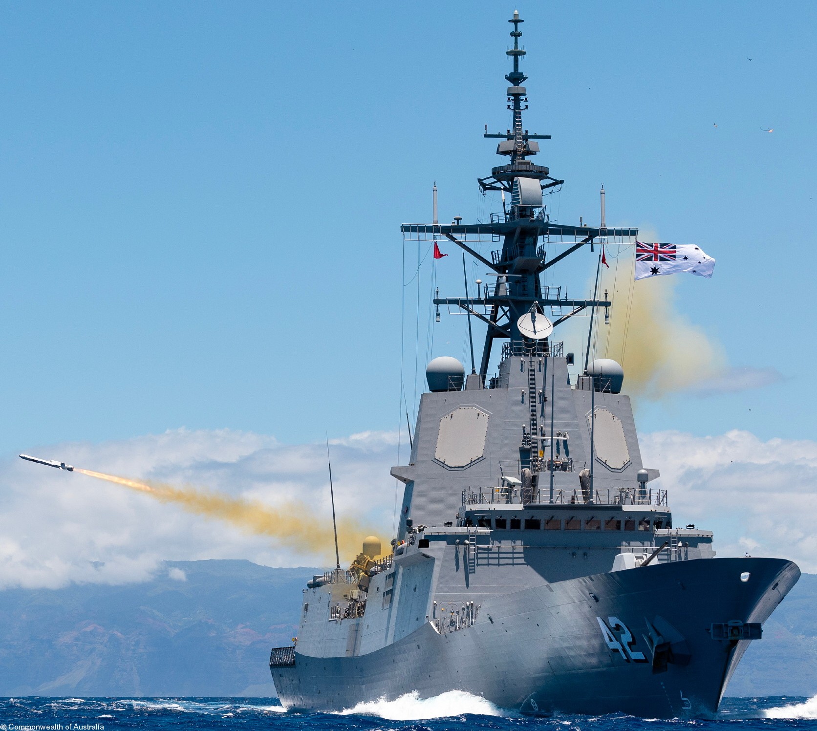 hmas sydney ddgh-42 hobart class guided missile destroyer royal australian navy nsm naval strike 29