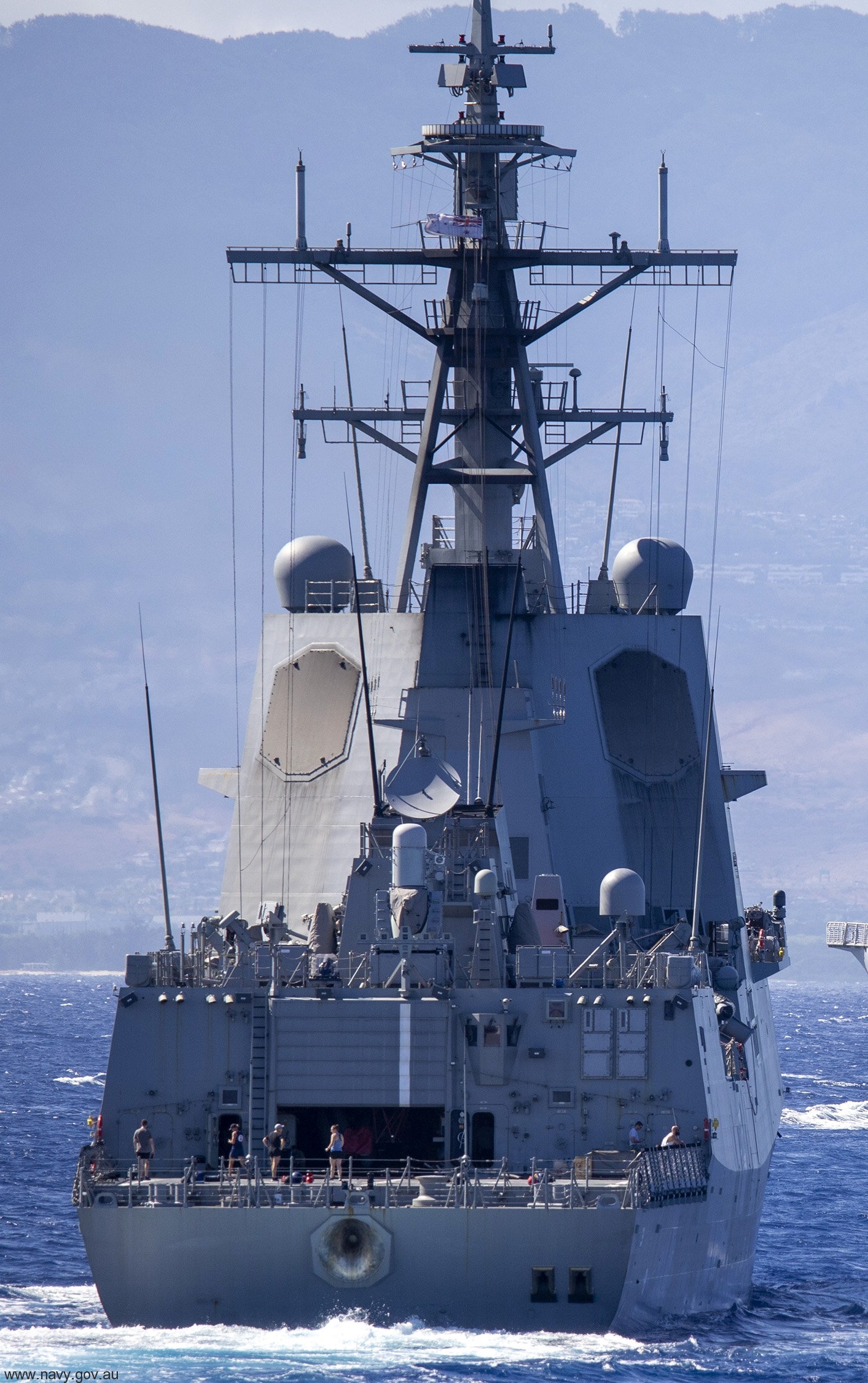 ddgh 39 hmas hobart class guided missile destroyer royal australian navy 07