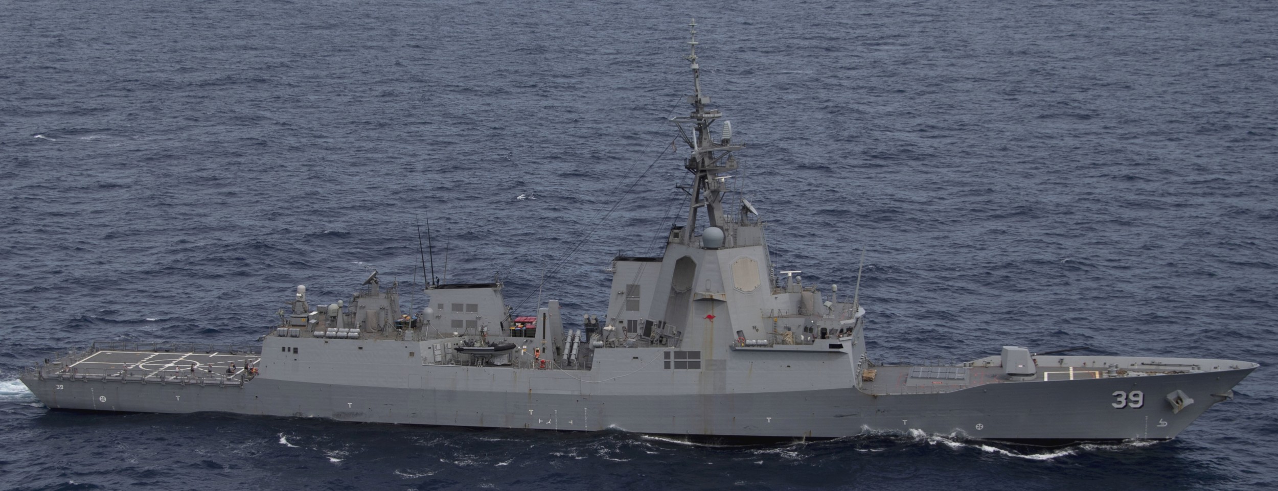 ddgh 39 hmas hobart class guided missile destroyer royal australian navy 08