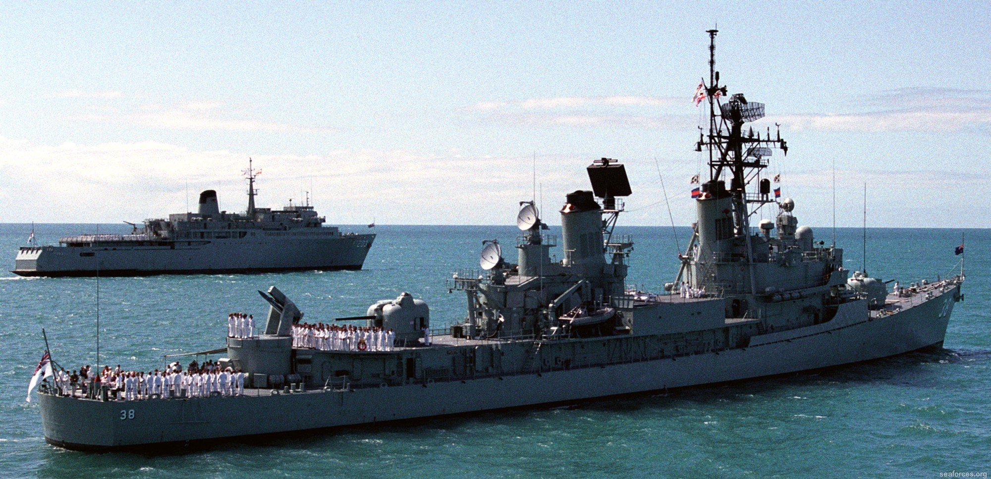 hmas perth ddg-38 guided missile destroyer royal australian navy 07
