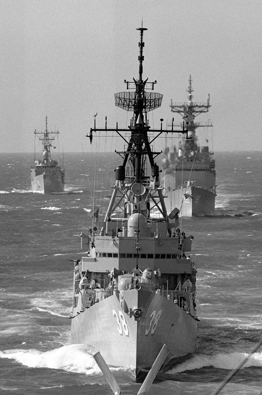 hmas perth ddg-38 guided missile destroyer royal australian navy 10