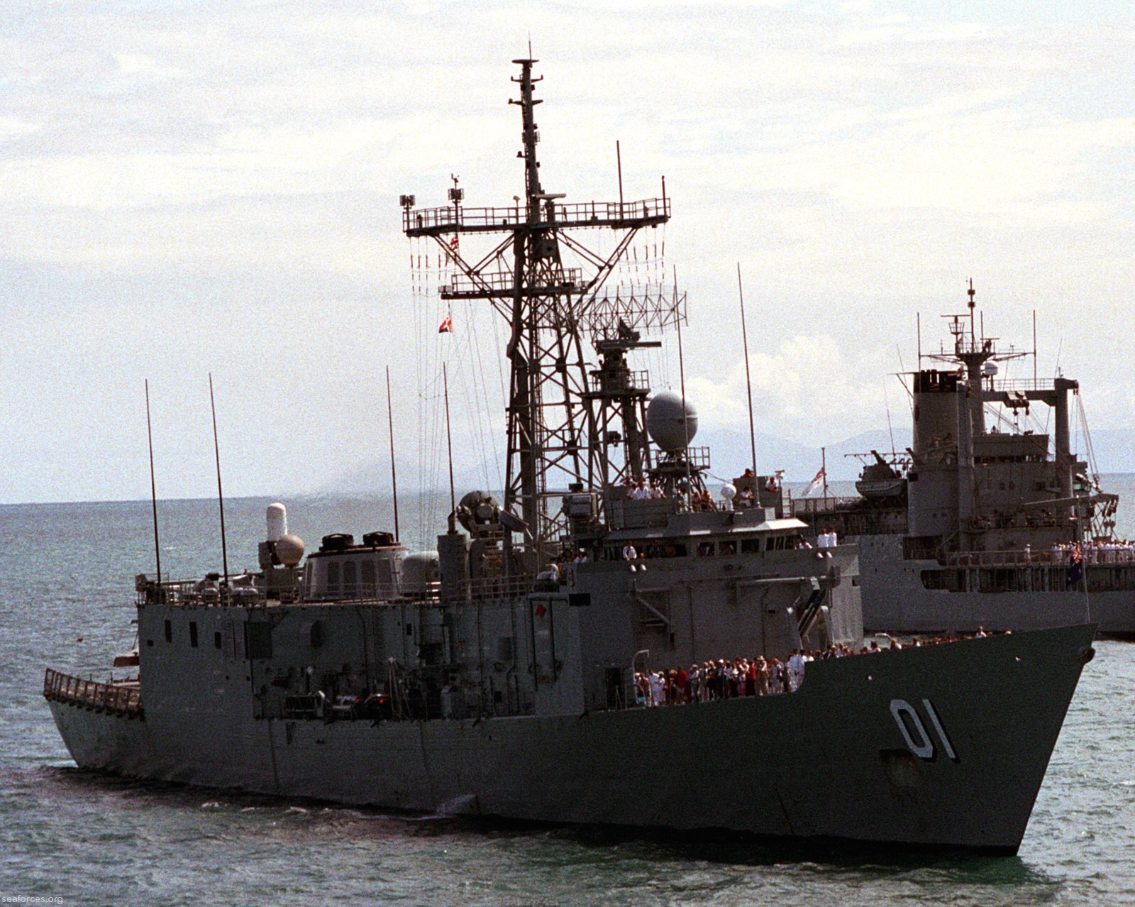 ffg-01 hmas adelaide guided missile frigate royal australian navy 1992 07 battle of coral sea