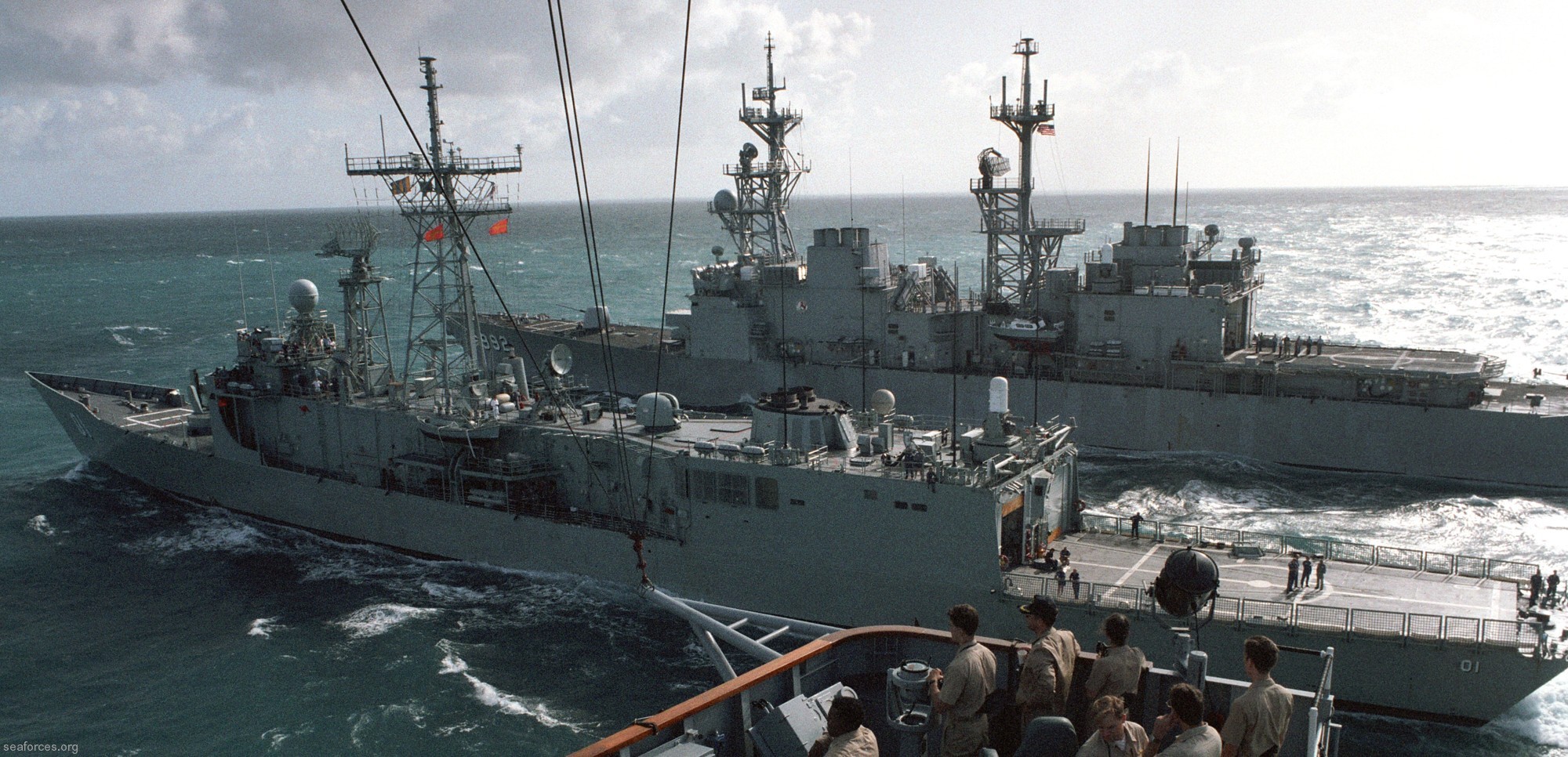 ffg-01 hmas adelaide guided missile frigate royal australian navy 1992 08