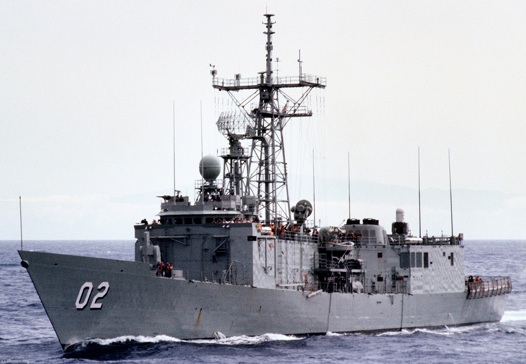 ffg-02 hmas canberra adelaide class frigate royal australian navy 1988 03 exercise rimpac
