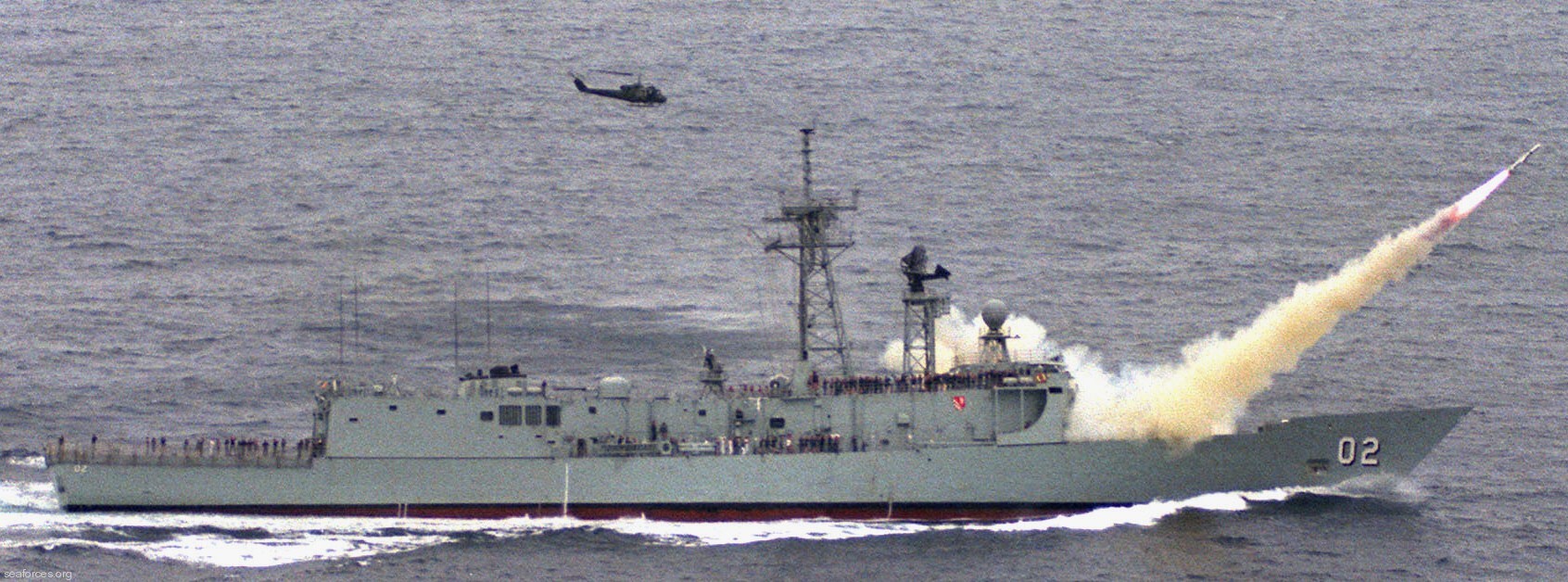 ffg-02 hmas canberra adelaide class frigate royal australian navy 1981 rgm-84 harpoon mk-13 missile launcher point mugu