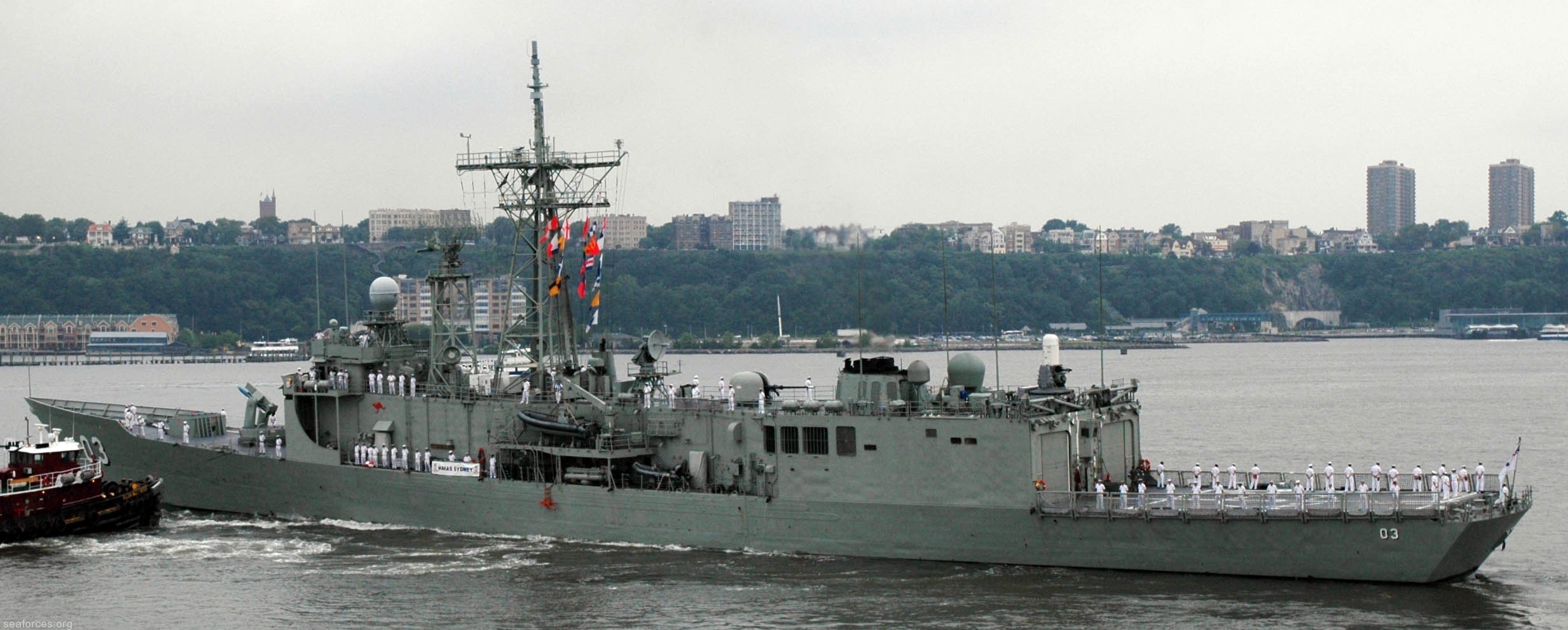ffg-03 hmas sydney adelaide class frigate royal australian navy 2009 11 new york