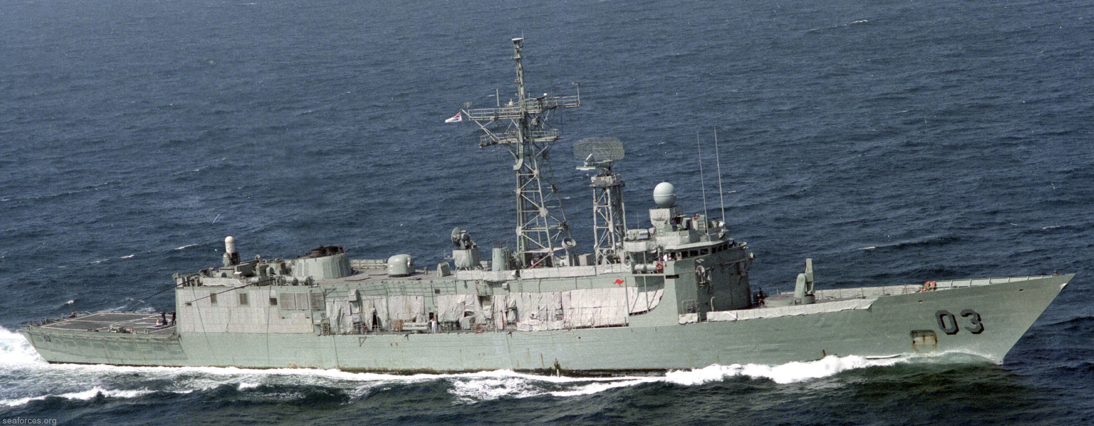 ffg-03 hmas sydney adelaide class frigate royal australian navy 1991 16 operation desert storm shield