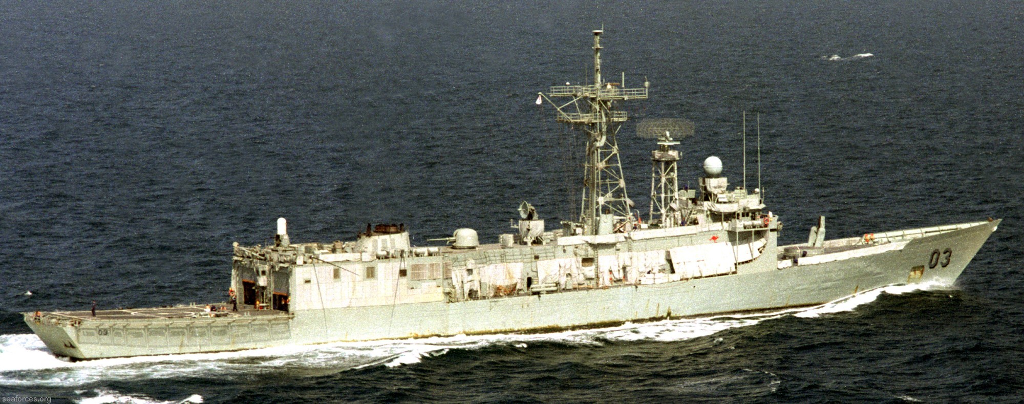 ffg-03 hmas sydney adelaide class frigate royal australian navy 1991 17 operation desert storm shield