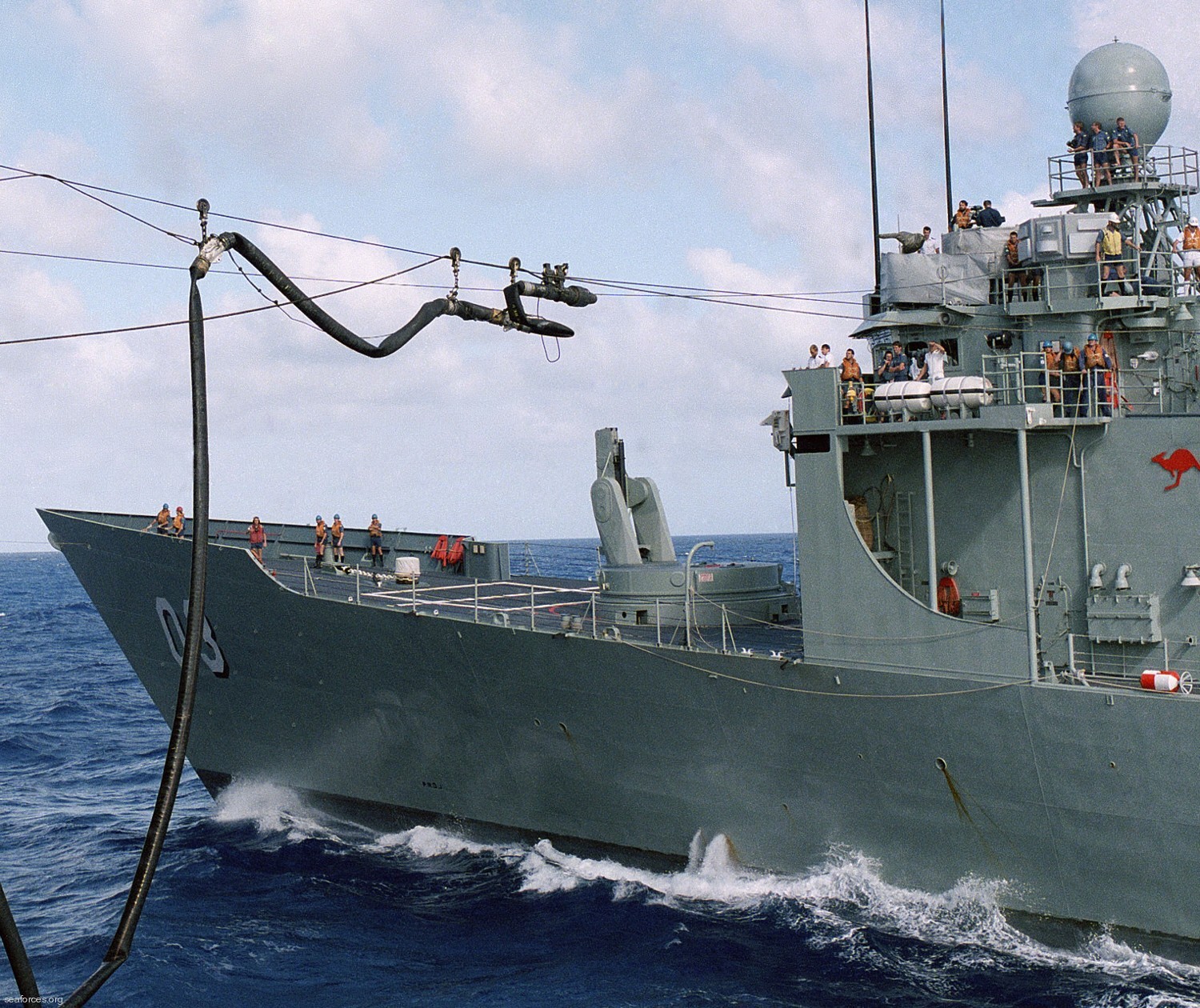 ffg-03 hmas sydney adelaide class frigate royal australian navy 1986 28 mk-13 missile launcher