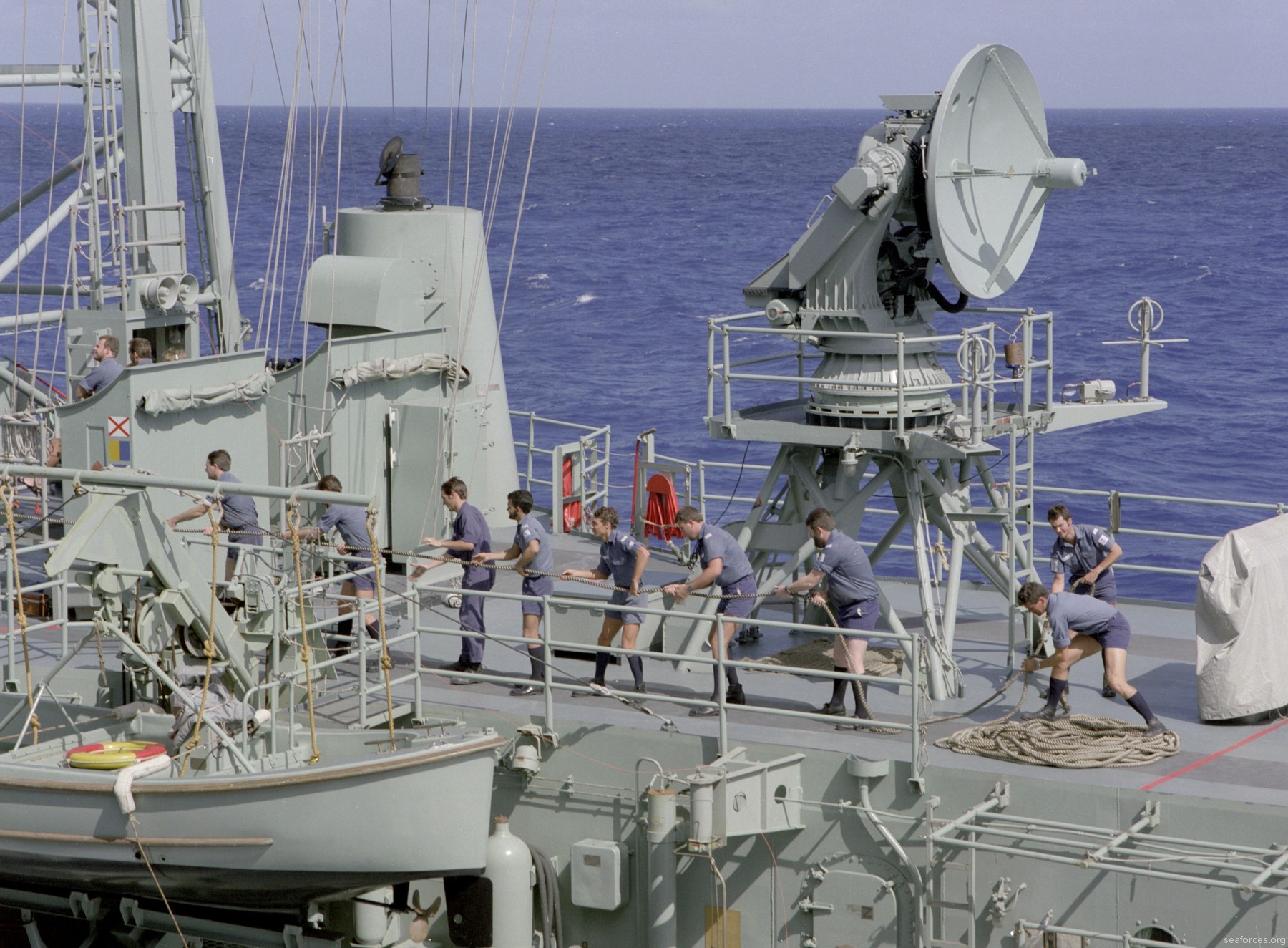 ffg-03 hmas sydney adelaide class frigate royal australian navy 1986 36 spg-60 target illumination radar