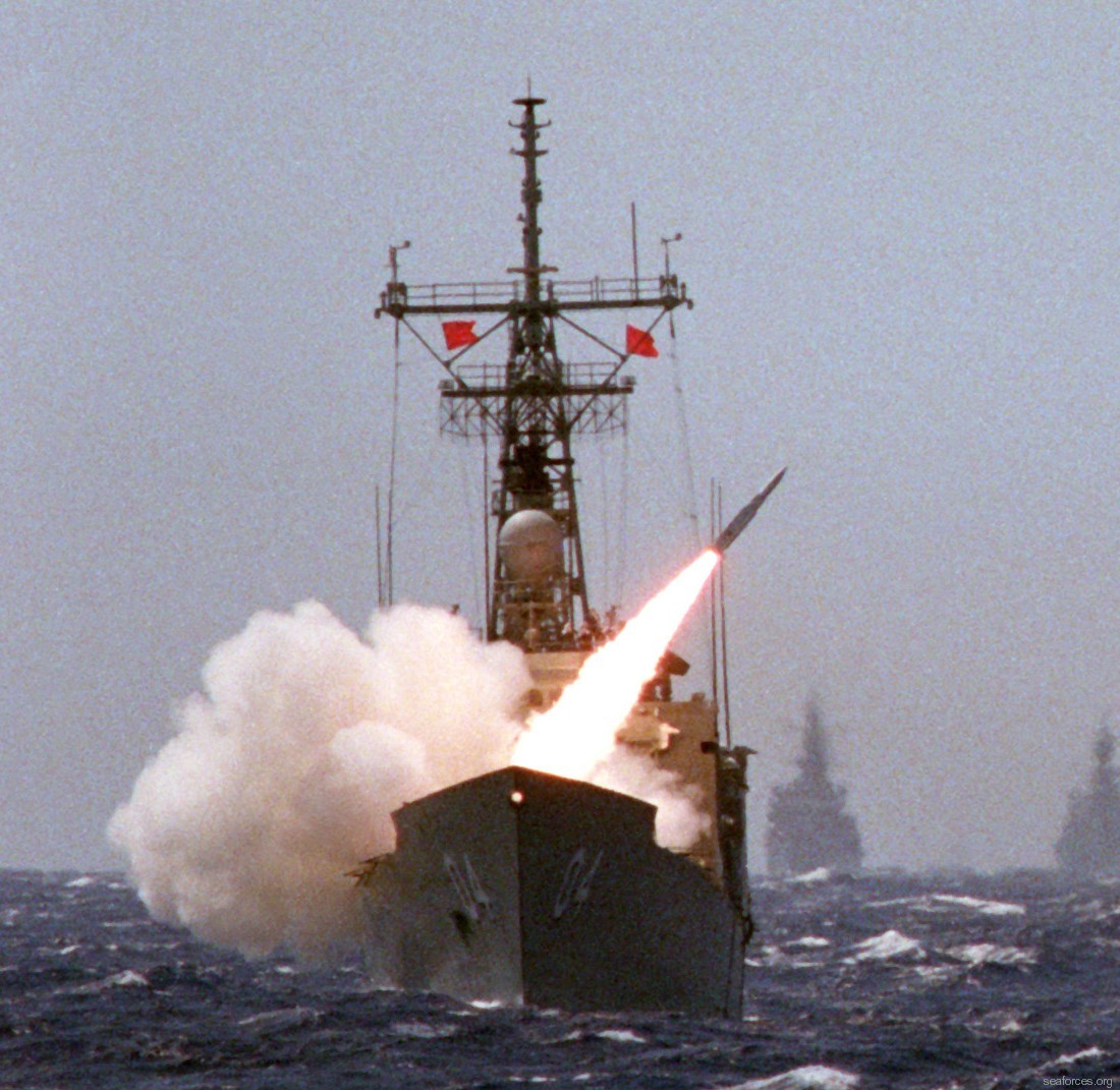 ffg-04 hmas darwin rim-24 tartar sam missile mk-13 launcher 1986 23