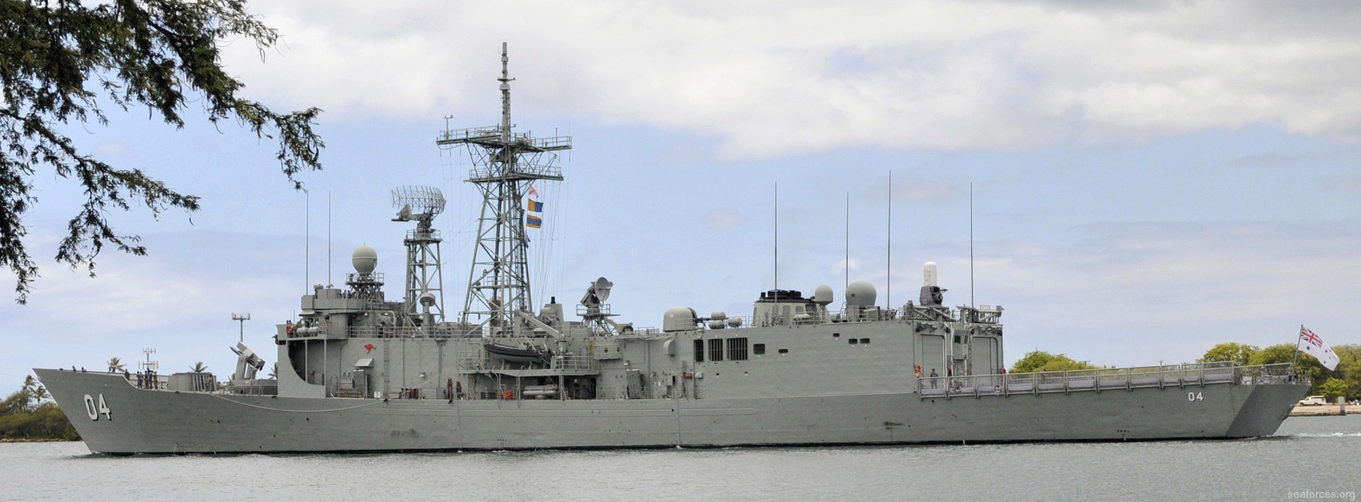 ffg-04 hmas darwin adelaide class frigate royal australian navy 2012 36 pearl harbor hawaii