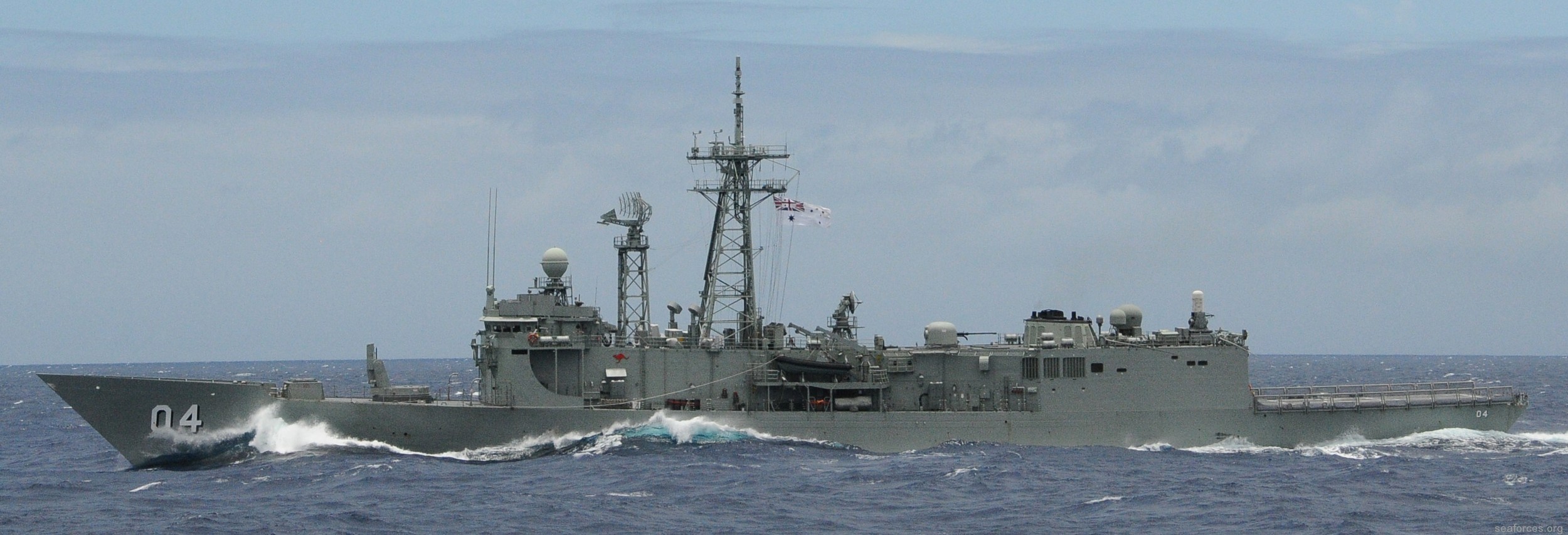 ffg-04 hmas darwin adelaide class frigate royal australian navy 2012 38 exercise rimpac