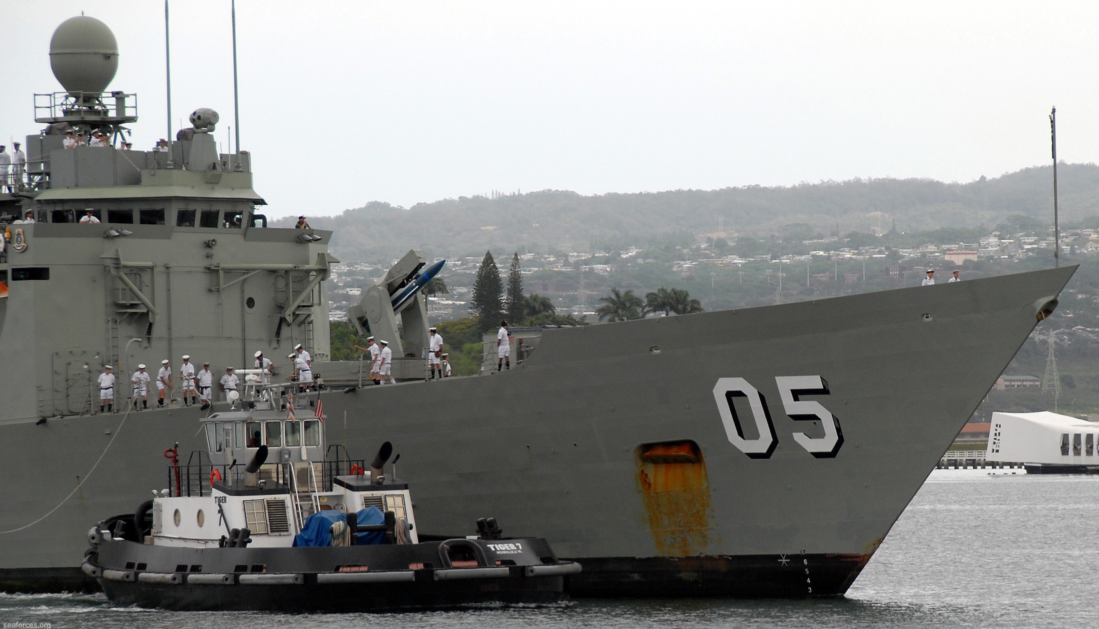 ffg-05 hmas melbourne adelaide class frigate royal australian navy 2009 04 pearl harbor