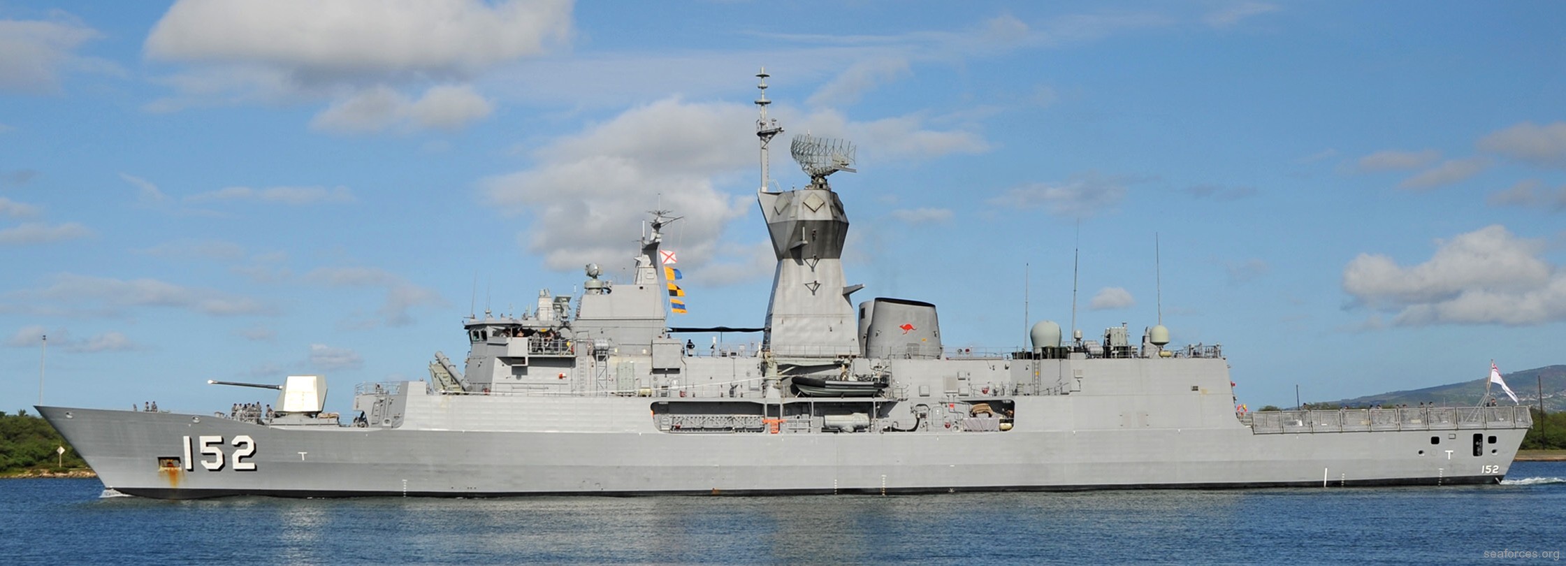 ffh-152 hmas warramunga anzac class frigate royal australian navy 2016 16 pearl harbor hawaii