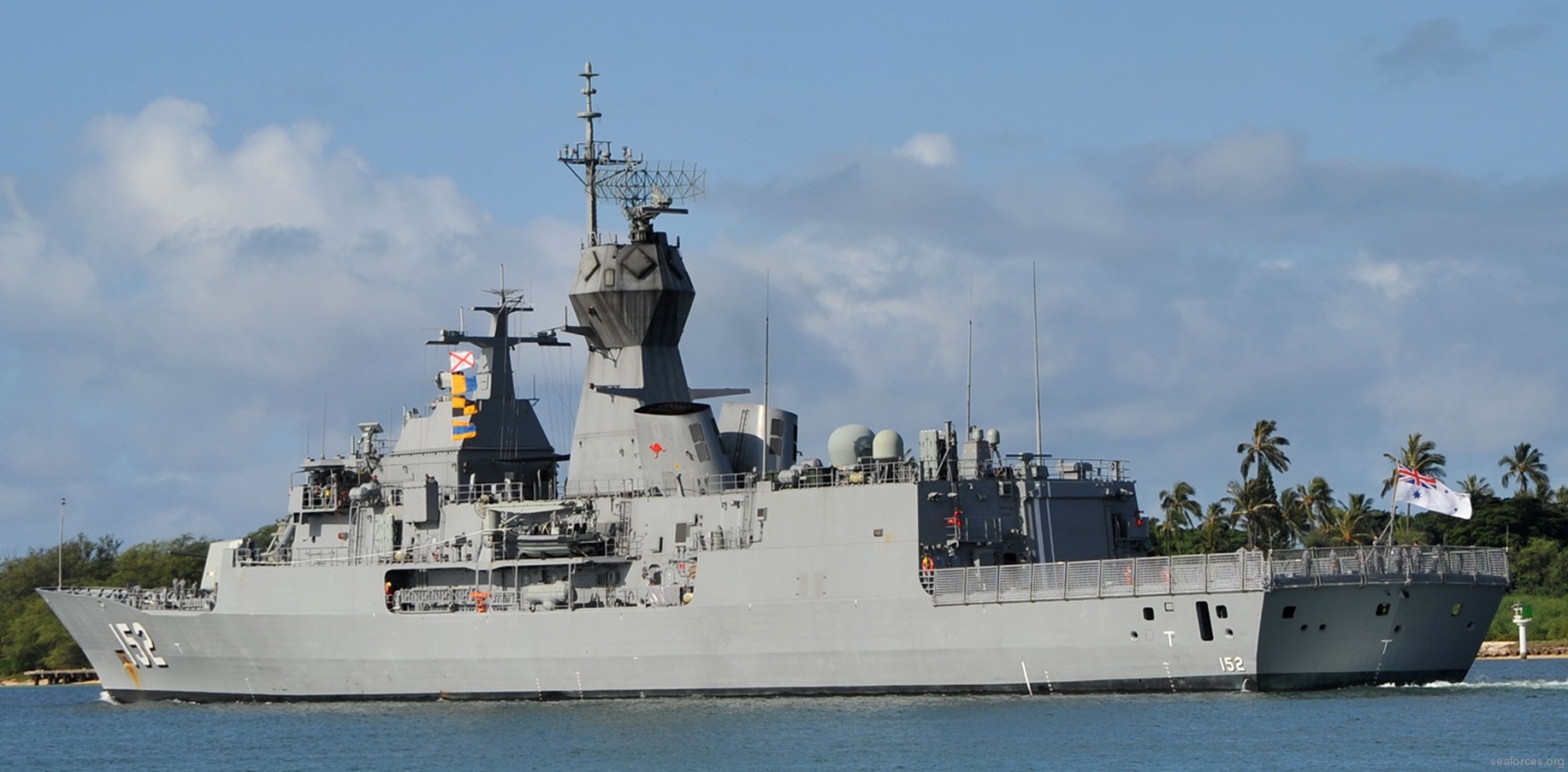ffh-152 hmas warramunga anzac class frigate royal australian navy 2016 17 pearl harbor hawaii rimpac