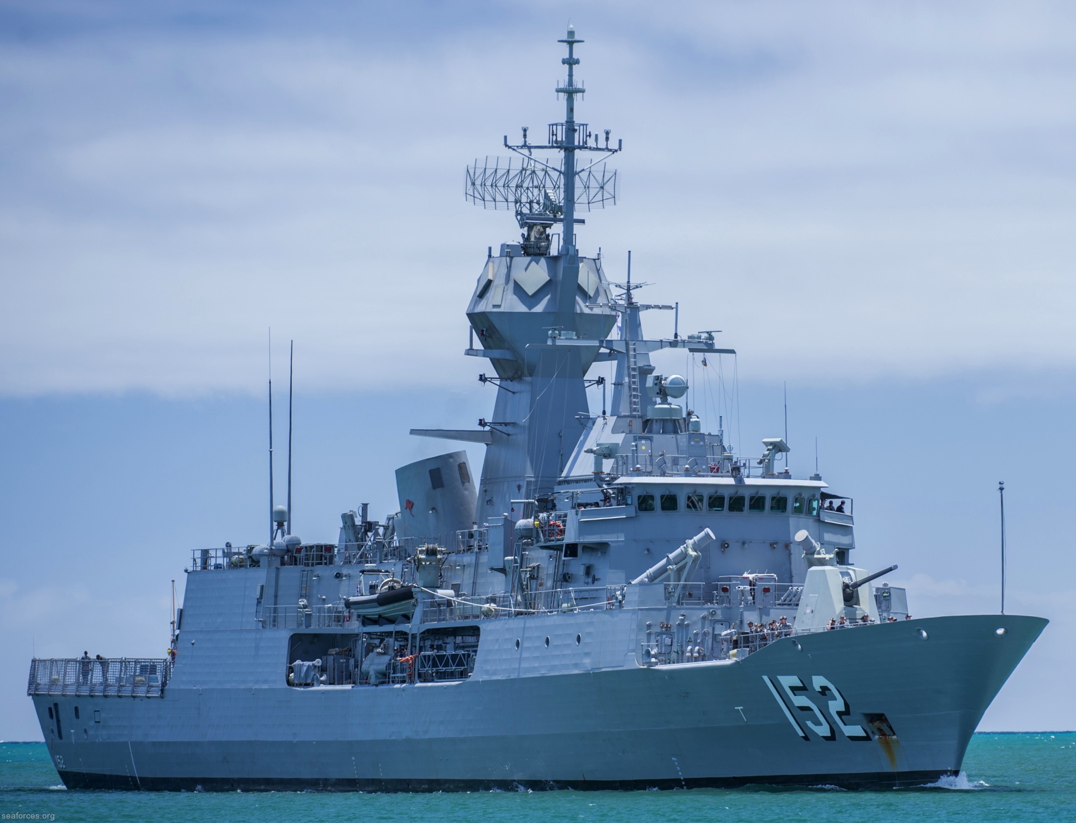 ffh-152 hmas warramunga anzac class frigate royal australian navy 2016 18 pearl harbor hawaii