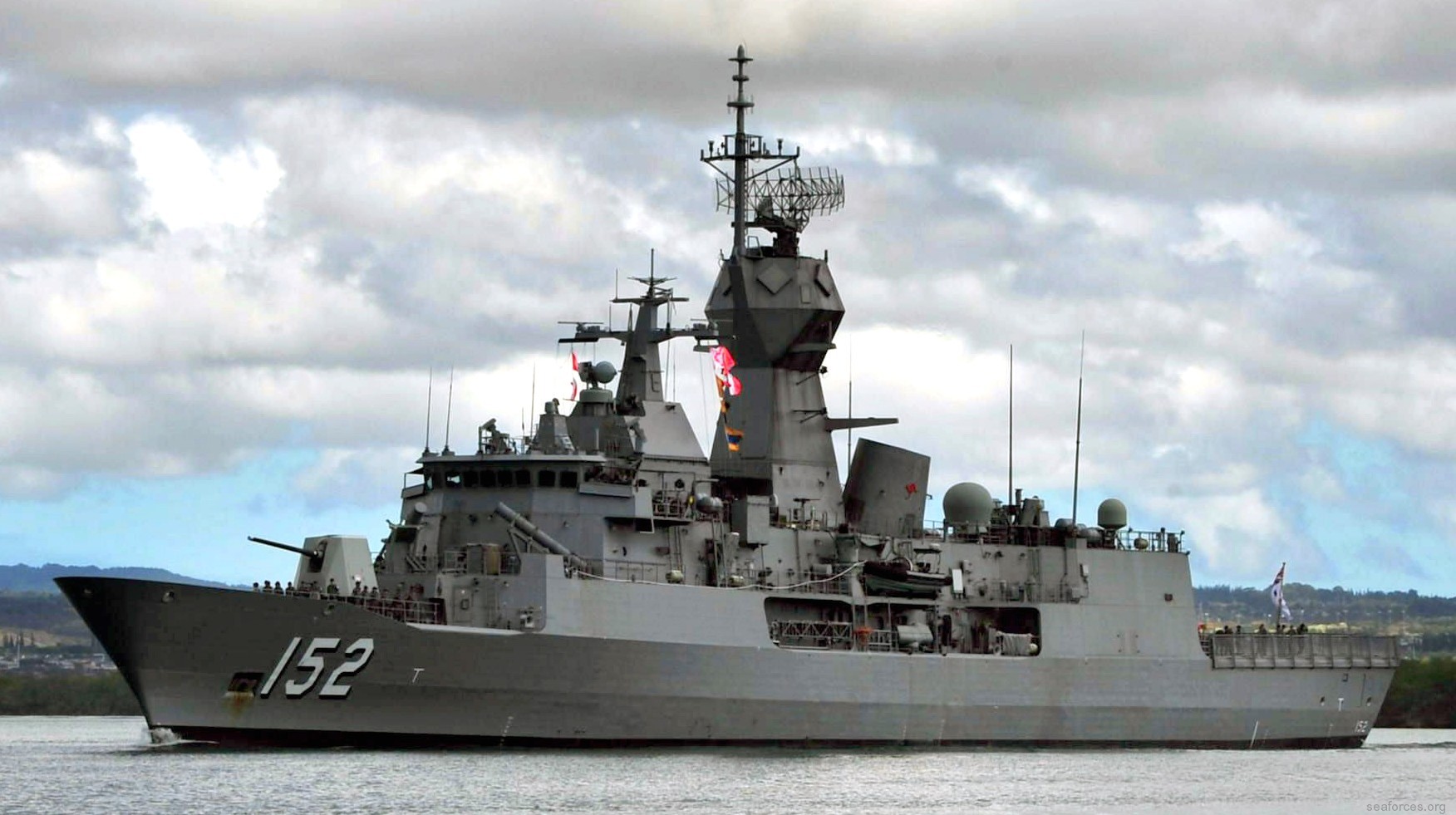 ffh-152 hmas warramunga anzac class frigate royal australian navy 2016 25 pearl harbor hawaii