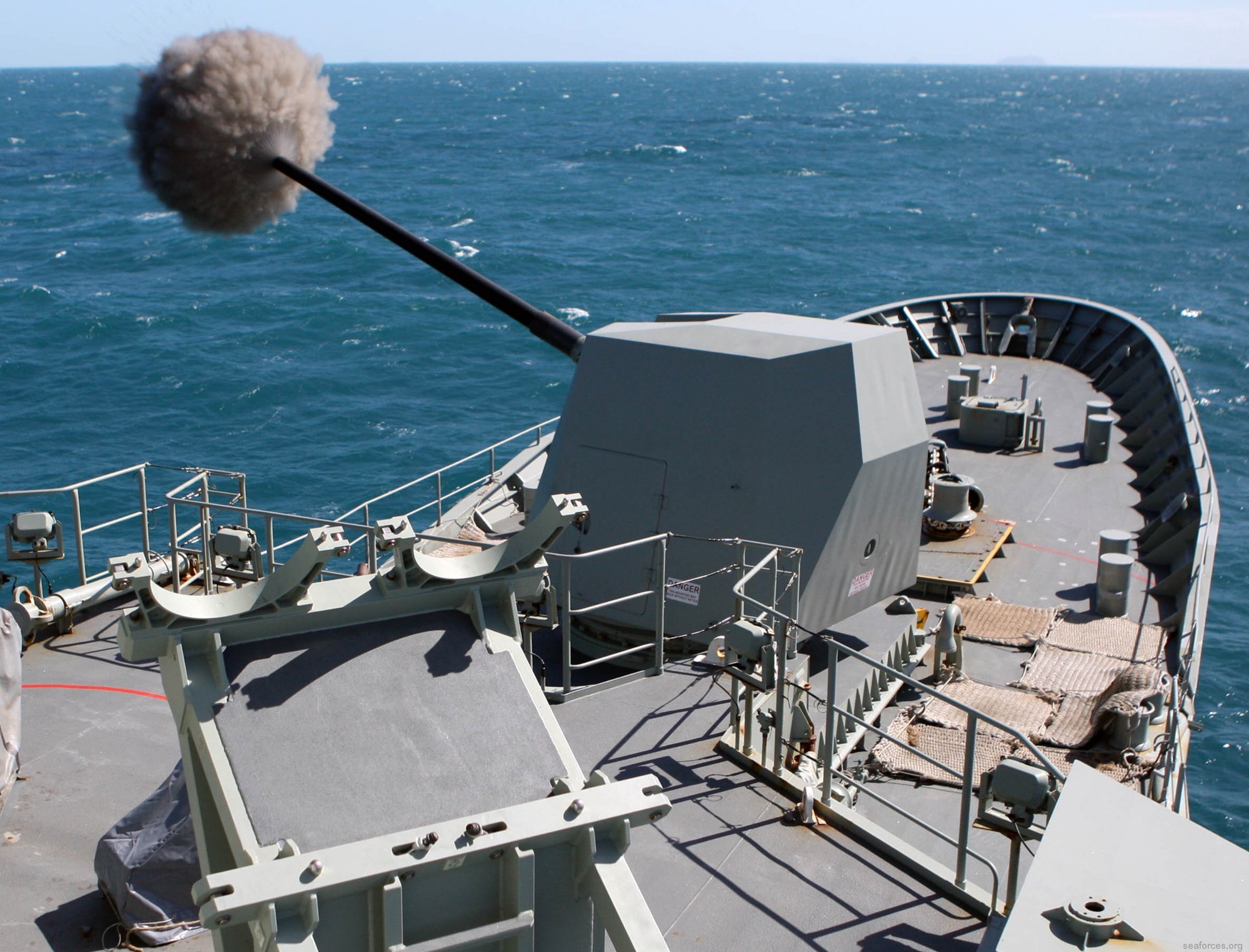 ffh-155 hms ballarat anzac class frigate royal australian navy 2011 36 mk-45 5" 54 caliber gun fire