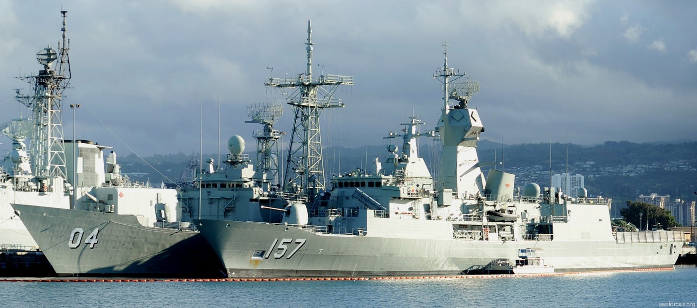 ffh-157 hmas perth anzac class frigate royal australian navy 2012 08 joint base pearl harbor hickam hawaii