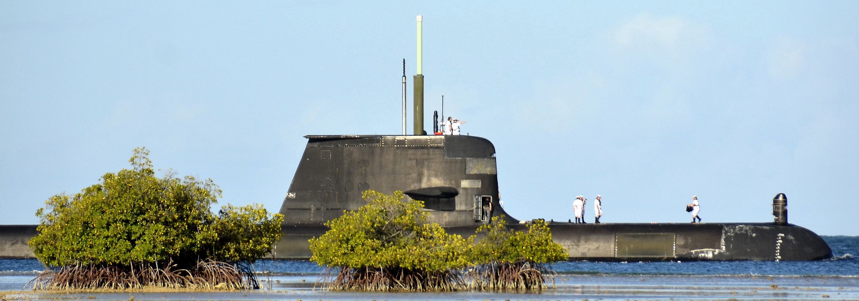 hmas farncomb ssg-74 collins class attack submarine ssk royal australian navy 04 rimpac