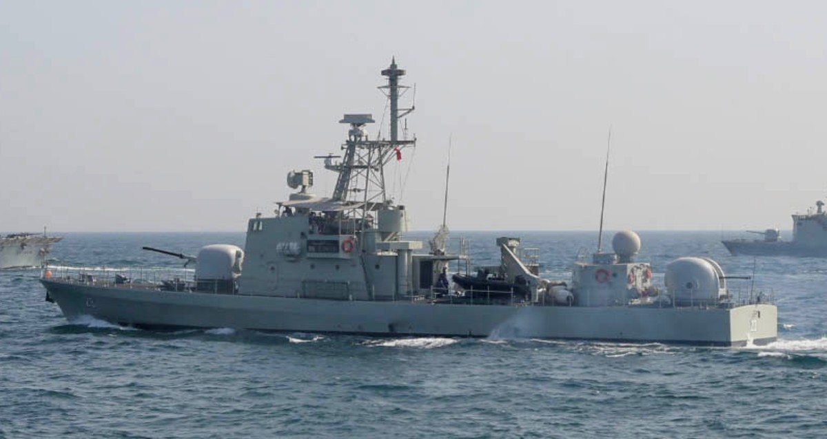 royal bahrain naval force navy opv patrol vessel river class al manama lürssen fpb-62