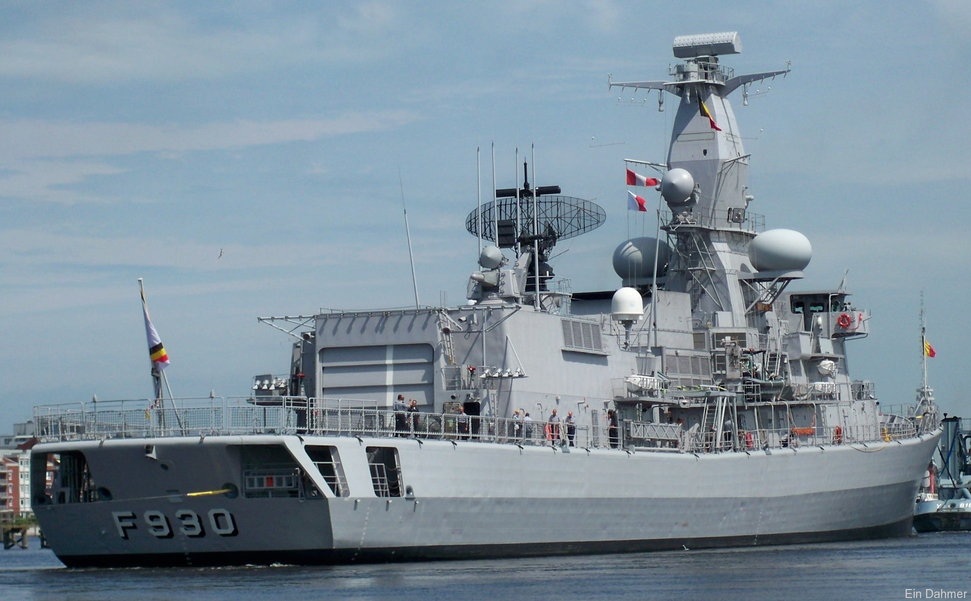 f-930 bns leopold i frigate belgian navy karel doorman class 18