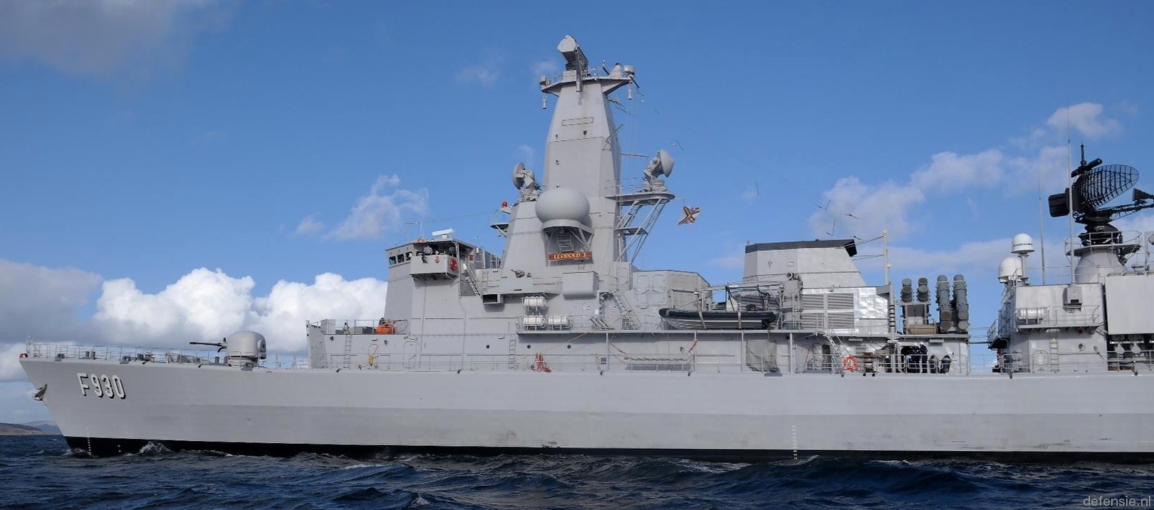 f-930 bns leopold i frigate belgian navy karel doorman class 20