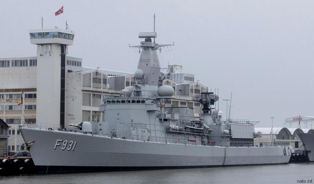 f-931 bns louise marie frigate belgian navy karel doorman class 11