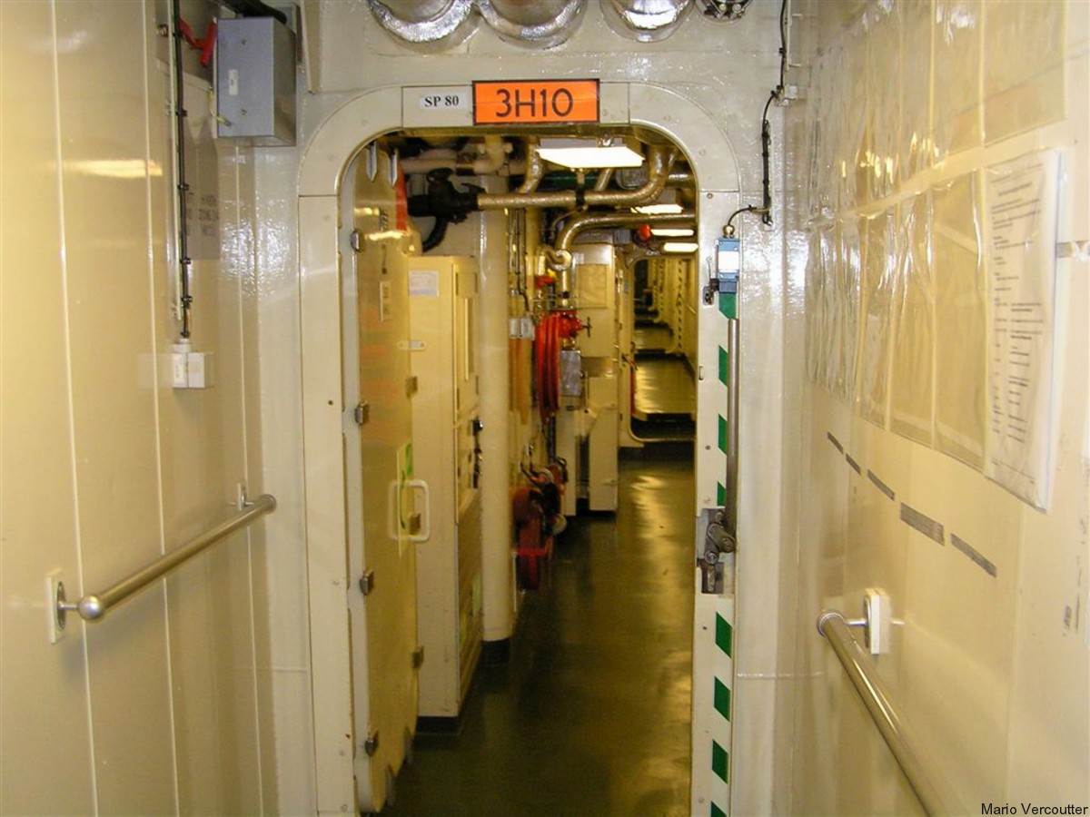 f-931 bns louise marie frigate belgian navy karel doorman class 32