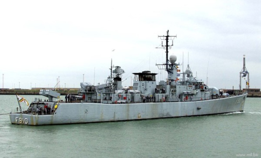 f-910 bns wielingen class frigate belgian navy rim-7 sea sparrow sam missile mm38 exocet 04