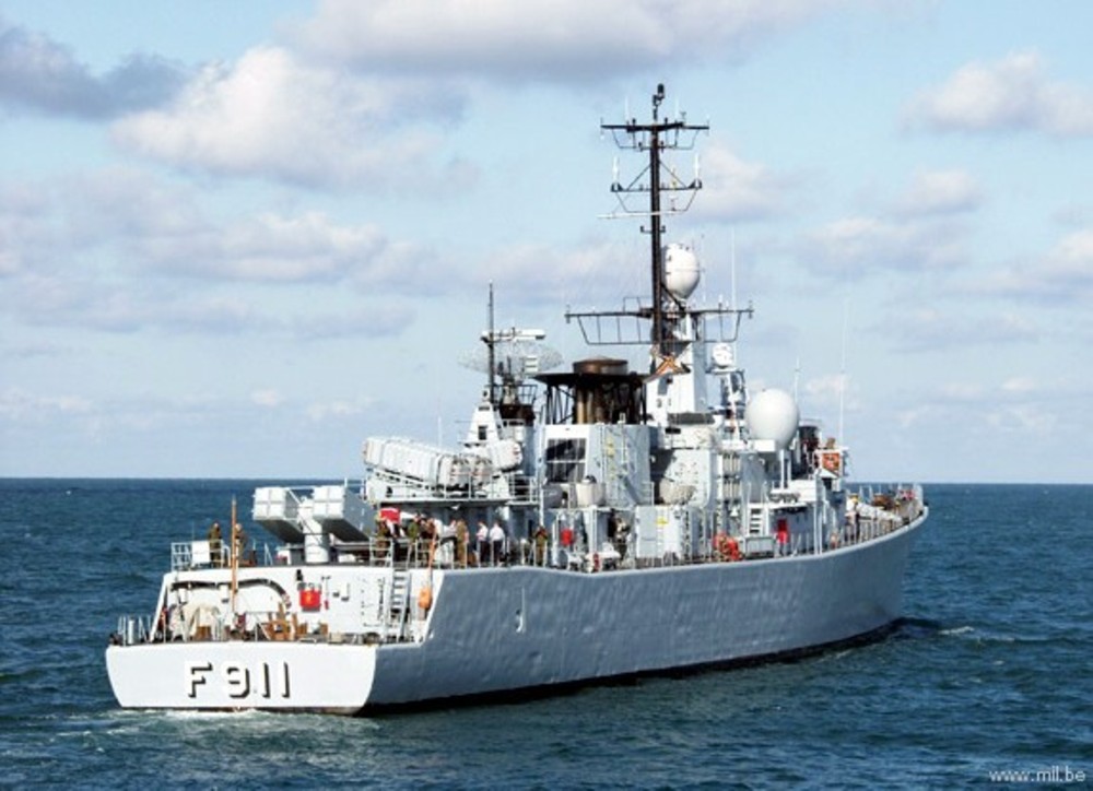 f-911 bns westdiep wielingen class frigate belgian navy sea sparrow sam missile mm38 exocet ssm 04