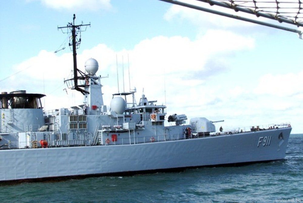 f-911 bns westdiep wielingen class frigate belgian navy sea sparrow sam missile mm38 exocet ssm 05