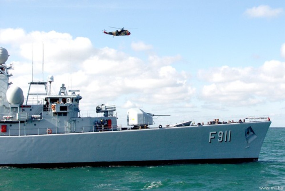 f-911 bns westdiep wielingen class frigate belgian navy sea sparrow sam missile mm38 exocet ssm 07