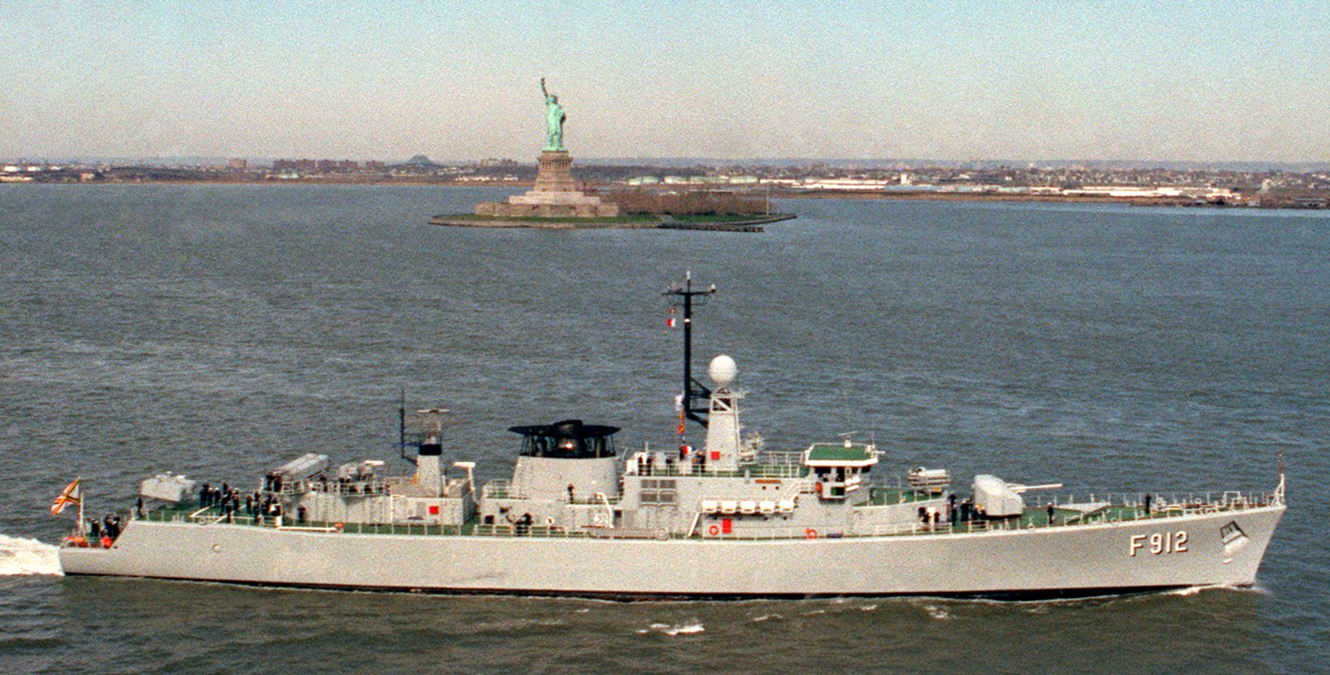 f-912 bns wandelaar wielingen class frigate belgian navy sea sparrow sam missile mm38 exocet ssm 02