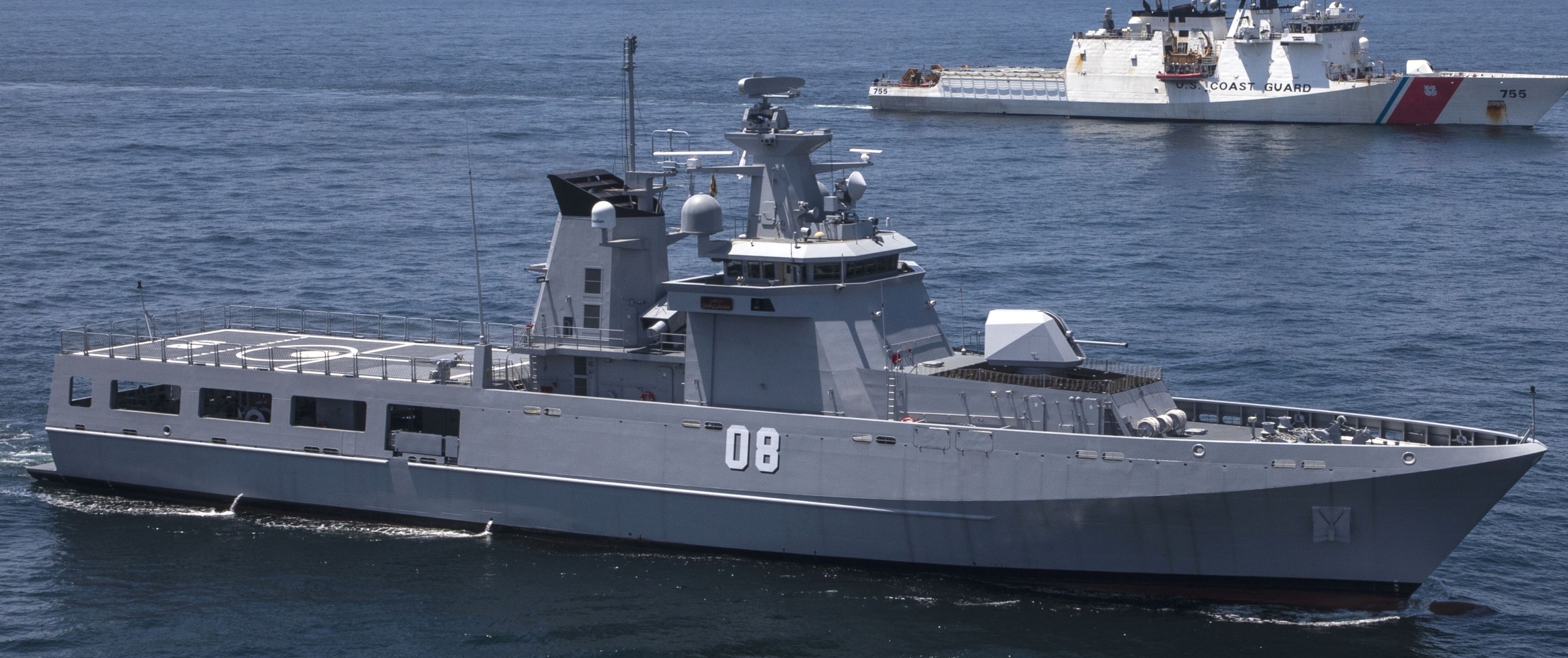 opv 08 kdb darulaman offshore patrol vessel darussalem class royal brunei navy 08