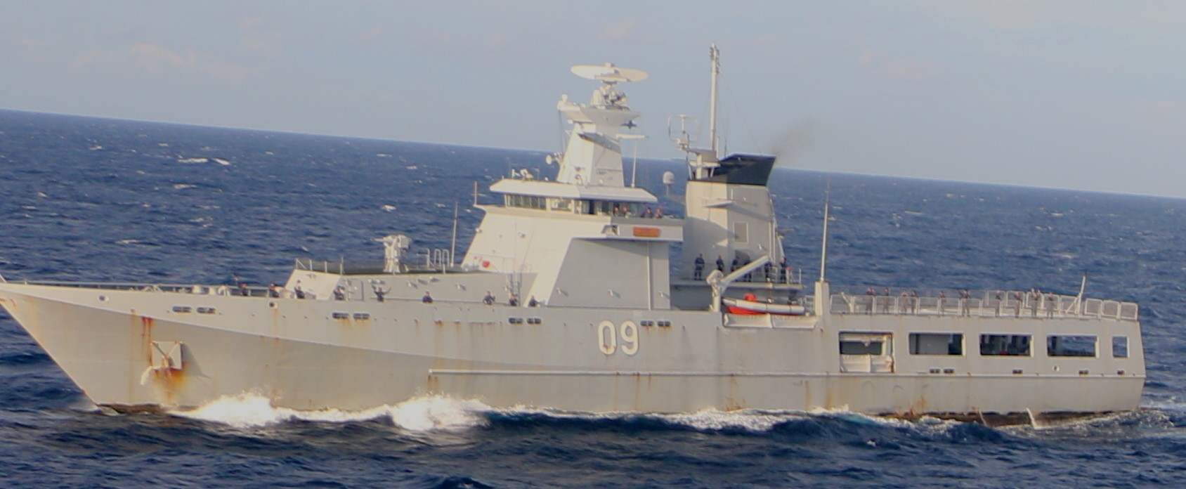 opv 09 kdb daruttaqwa offshore patrol vessel darussalem class royal brunei navy mlg27 03