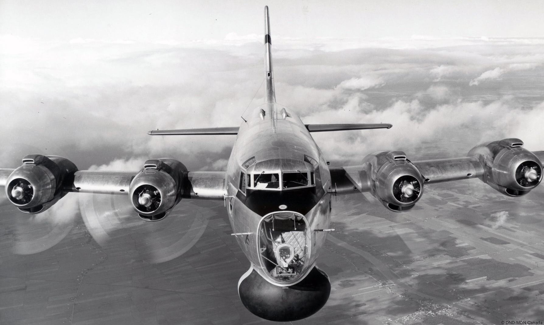 canadair cp-107 argus maritime patrol aircraft royal canadian navy air force armed forces rcaf 09