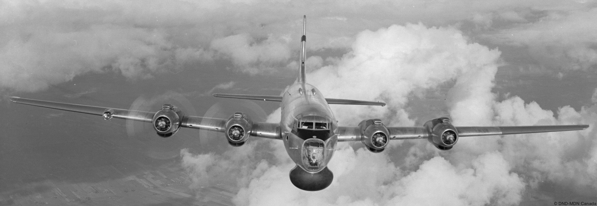 canadair cp-107 argus maritime patrol aircraft royal canadian navy air force armed forces rcaf 11