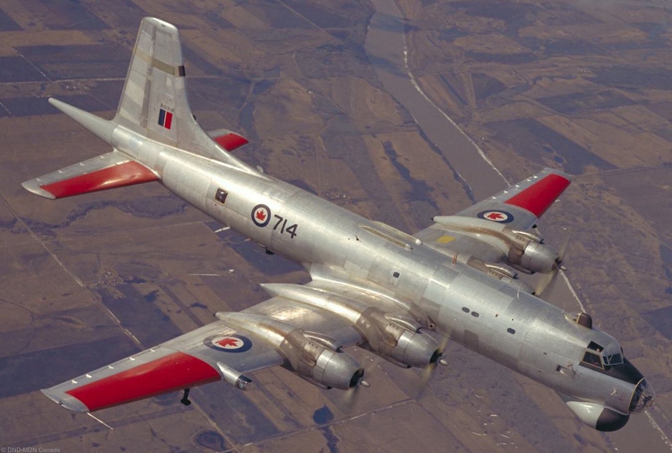 canadair cp-107 argus maritime patrol aircraft royal canadian navy air force armed forces rcaf 12