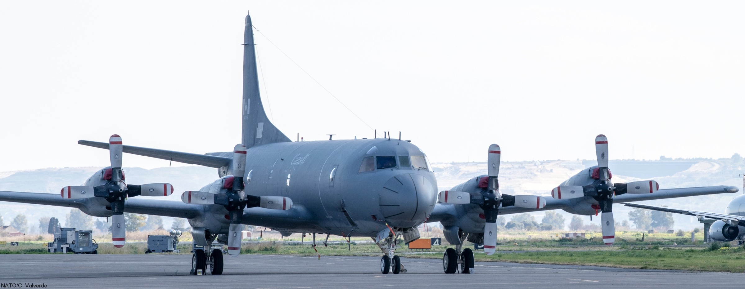 lockheed cp-140 aurora long range patrol maritime aircraft royal canadian navy air force rcaf orion 26