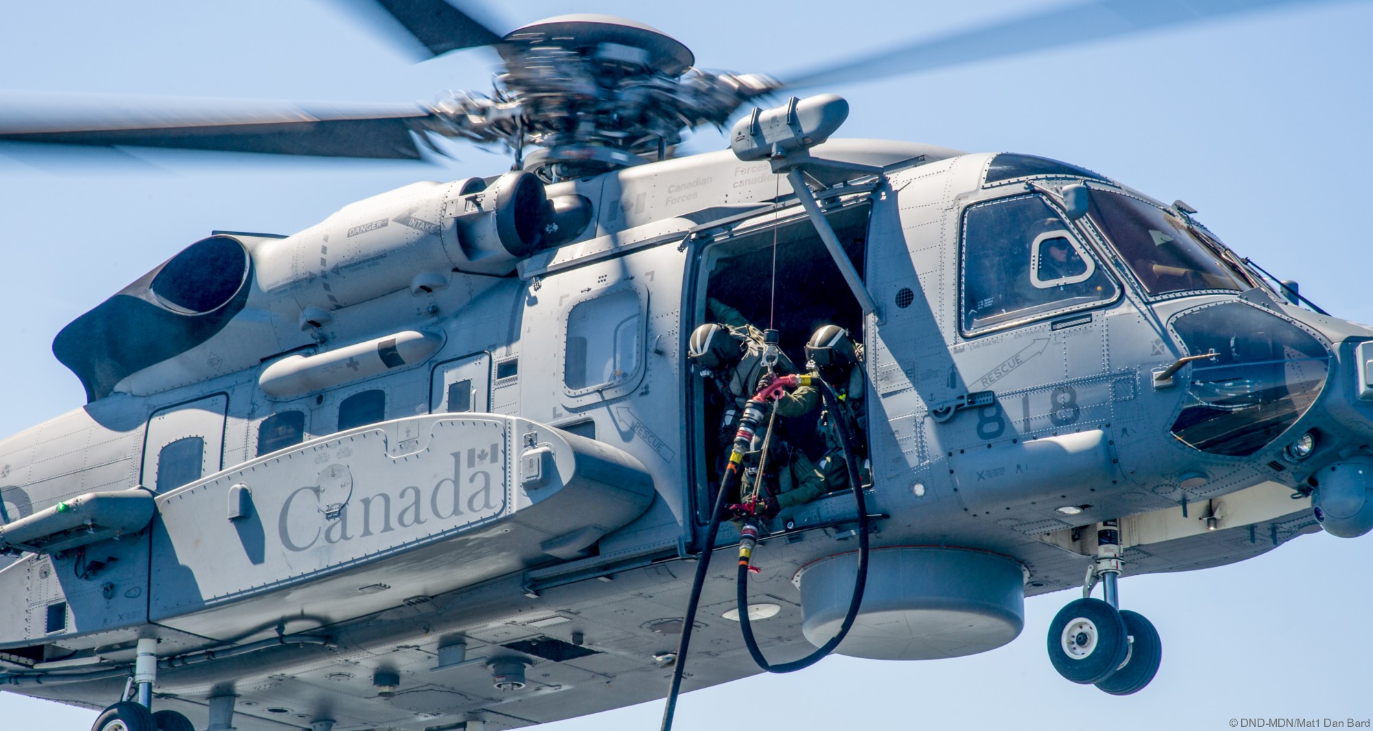 ch-148 cyclone naval helicopter royal canadian air force navy rcaf sikorsky hmcs 406 423 443 maritime squadron 25