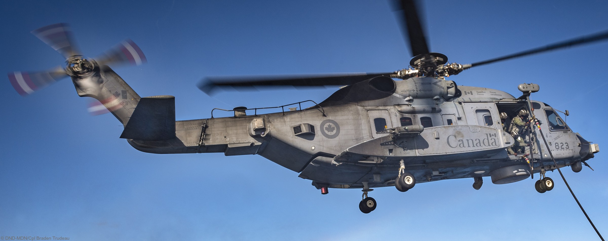 ch-148 cyclone naval helicopter royal canadian air force navy rcaf sikorsky hmcs 406 423 443 maritime squadron 29