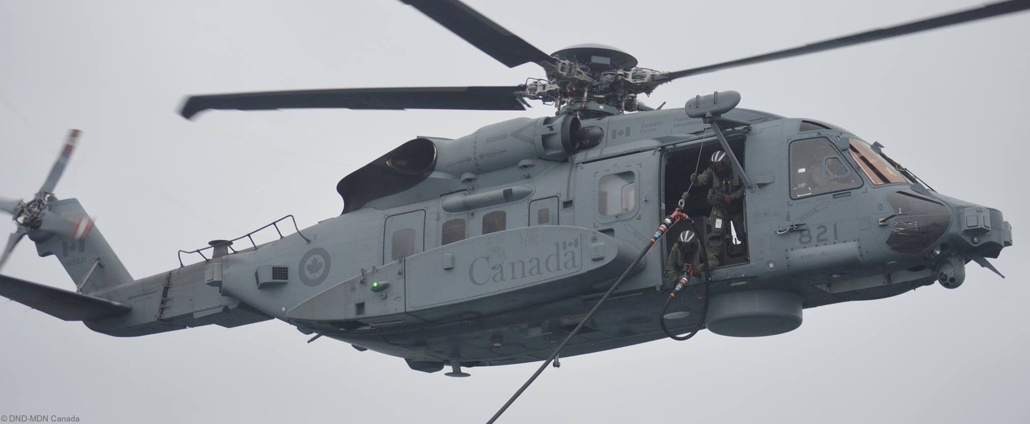 ch-148 cyclone naval helicopter royal canadian air force navy rcaf sikorsky hmcs 406 423 443 maritime squadron 36